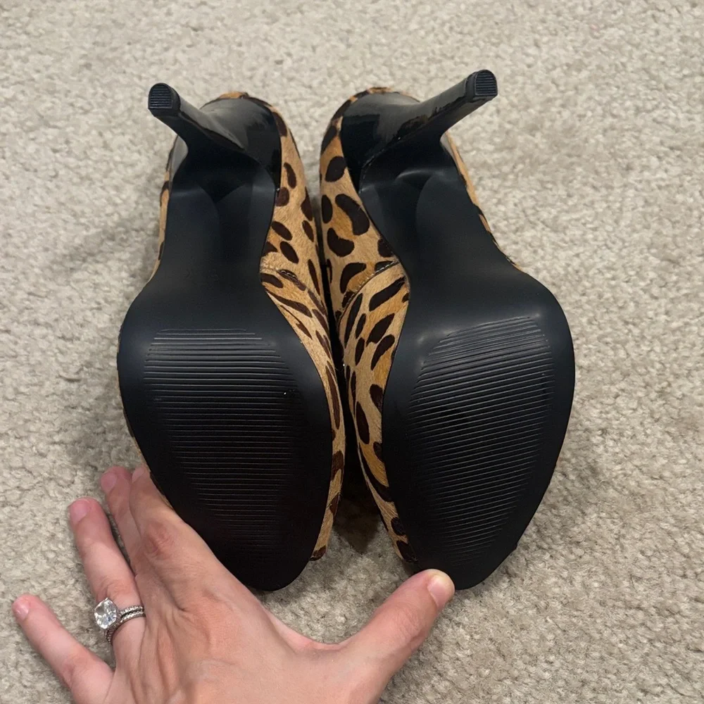 Steve Madden Labeda Animal Print Peep Toe Heels - Picture 6 of 7